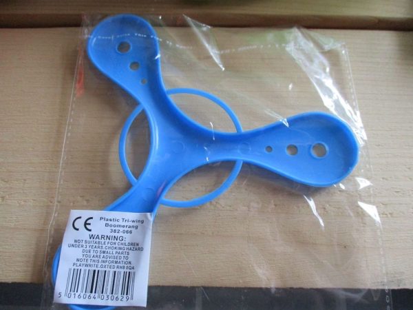 Blue Plastic Tri-Wing Boomerang - Playwrite - Image 2