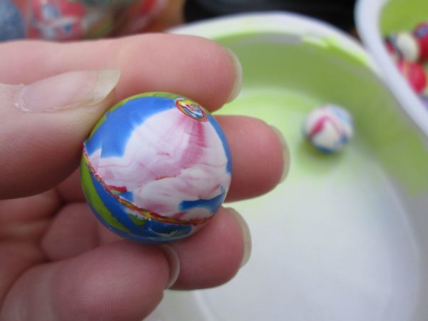 27mm Blue Yellow Pinky White Swirl style Jet Ball Bouncy Toy - Sturdy Rubber