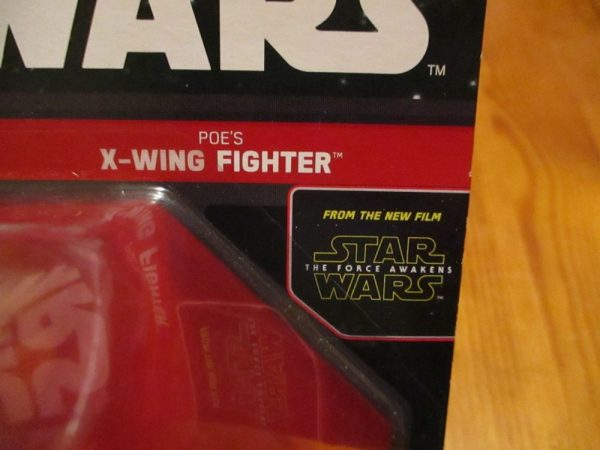 Star Wars - Licensed Poe's X-Wing Fighter - Image 2