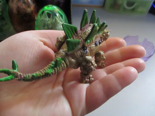 Stegosaurus Dinosaur Construction Toy in "Cracked Egg" Case - Image 7