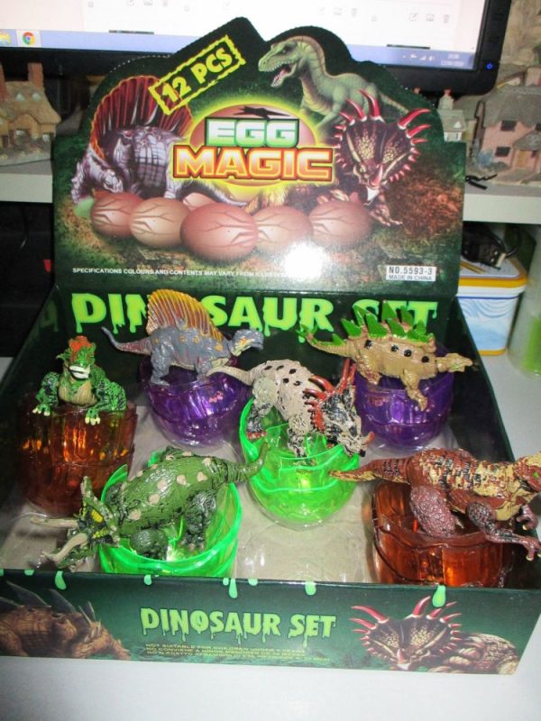 Stegosaurus Dinosaur Construction Toy in "Cracked Egg" Case - Image 3