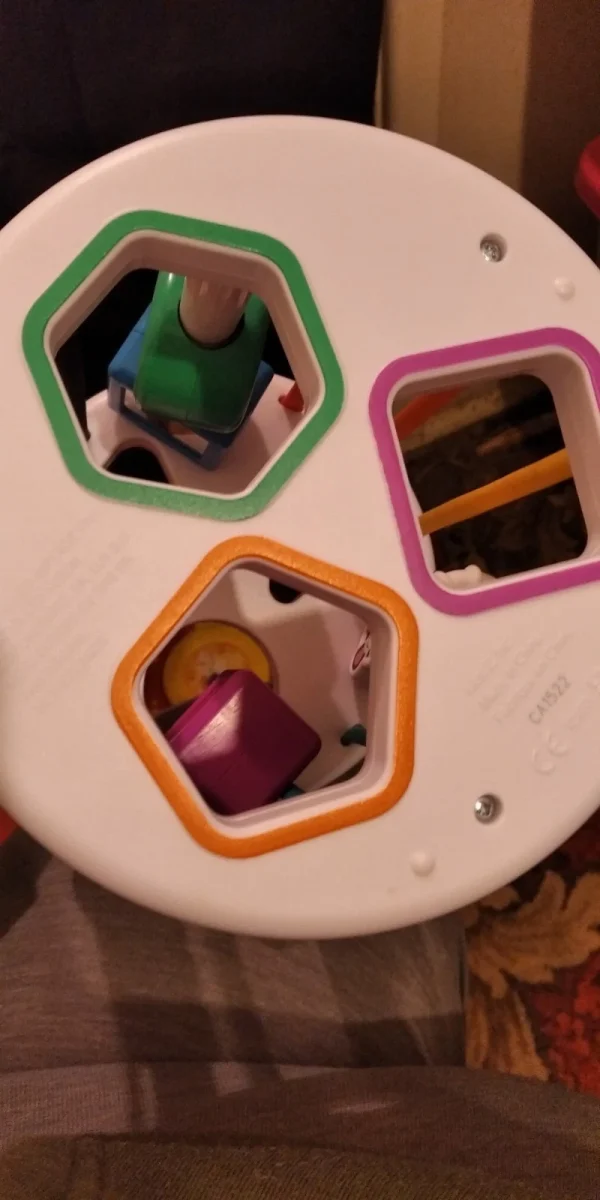 Kids2Inc shape sorter Fun Toy. Only 1 Cube. Still Lots Of Fun. Beads Attached - Image 5