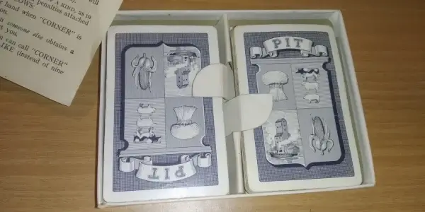 Vintage John Waddington PIT Card Game with Bull Bear Cards Assume Complete-Boxed - Image 2