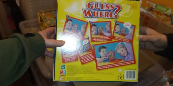 Guess Where? Where Is Everybody? Board Game- MB Games - 2005 - 100% Complete VGC - Image 4