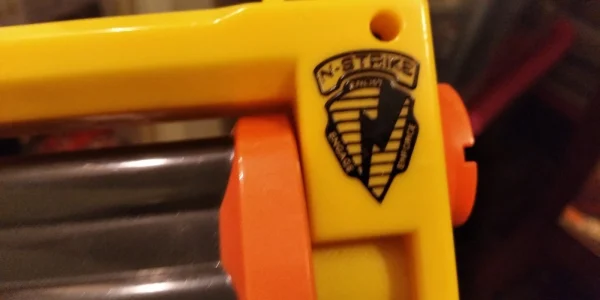 Nerf N-Strike Maverick Rev-6 Blaster With Scope - Image 2