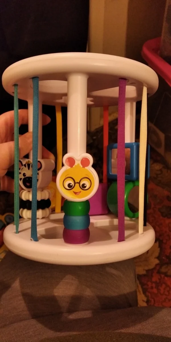 Kids2Inc shape sorter Fun Toy. Only 1 Cube. Still Lots Of Fun. Beads Attached - Image 2