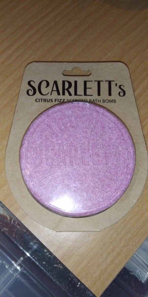 Scarlett's Citrus Fizz Bath Bomb - History and Heraldry Ltd
