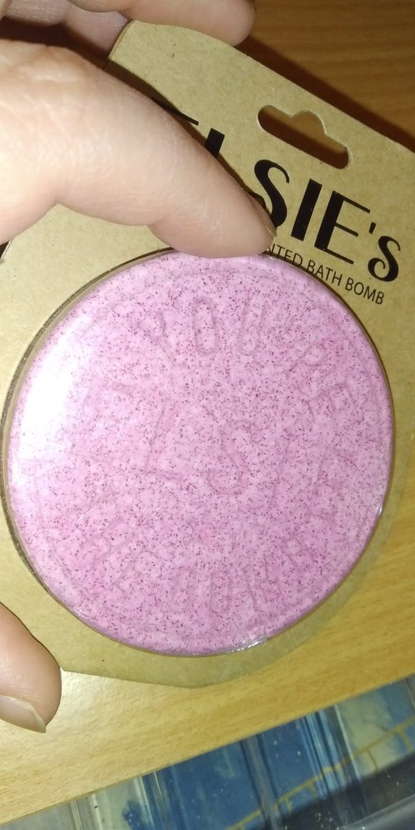 Elsie's Citrus Fizz Bath Bomb - History and Heraldry Ltd - Image 2