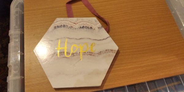 Hope Hexagonal hanging sign - Image 6