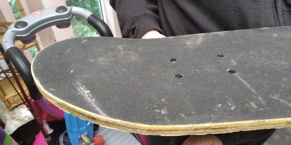 Avigo Skateboard - 31" - Scuffed But Complete With Wheels - Image 6