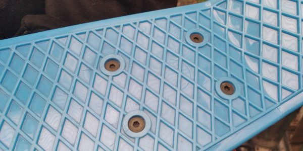 Slender Blue Plastic Kick Board Skateboard 22.5" X 6" - Image 3