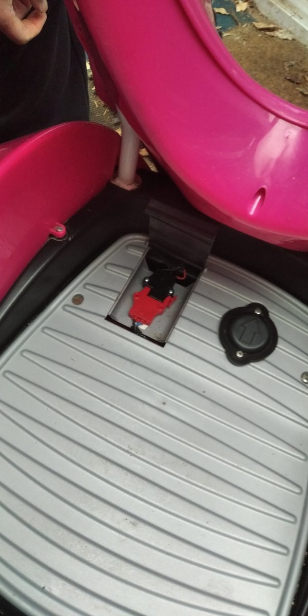 FEBER DAREWAY 12v Ride on Kids Pink Segway Used Working Complete With Charger - Image 15