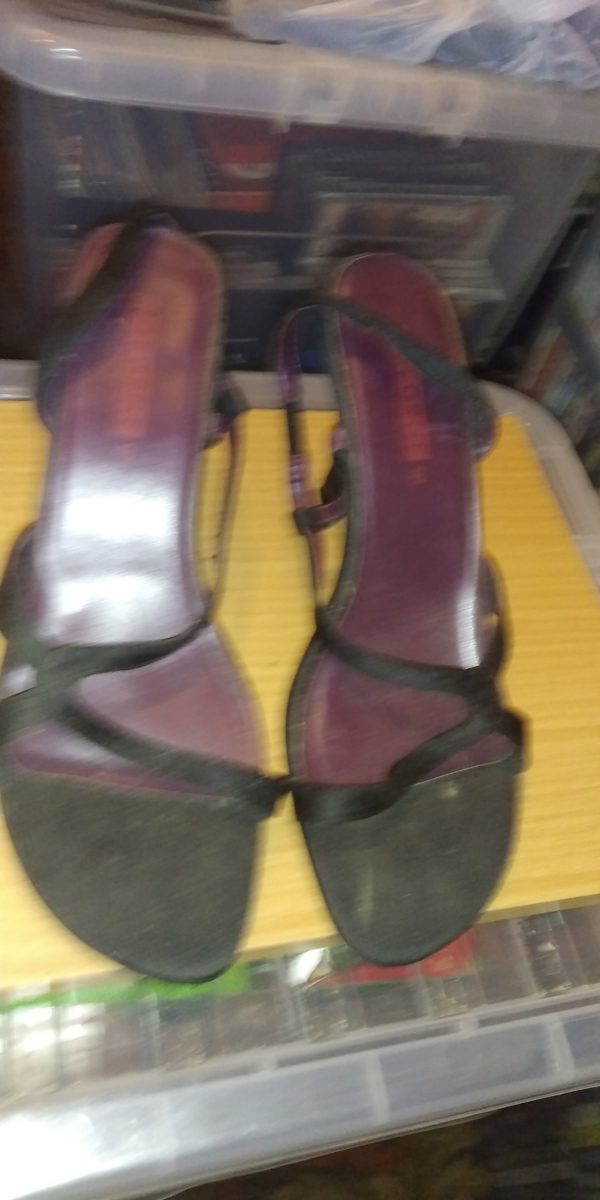 Woman’s Black Heels Sandals Size 6 - Image 5