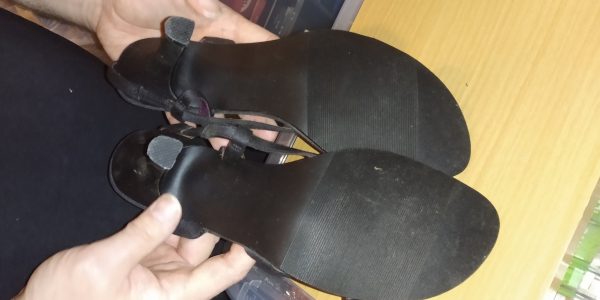 Woman’s Black Heels Sandals Size 6 - Image 6