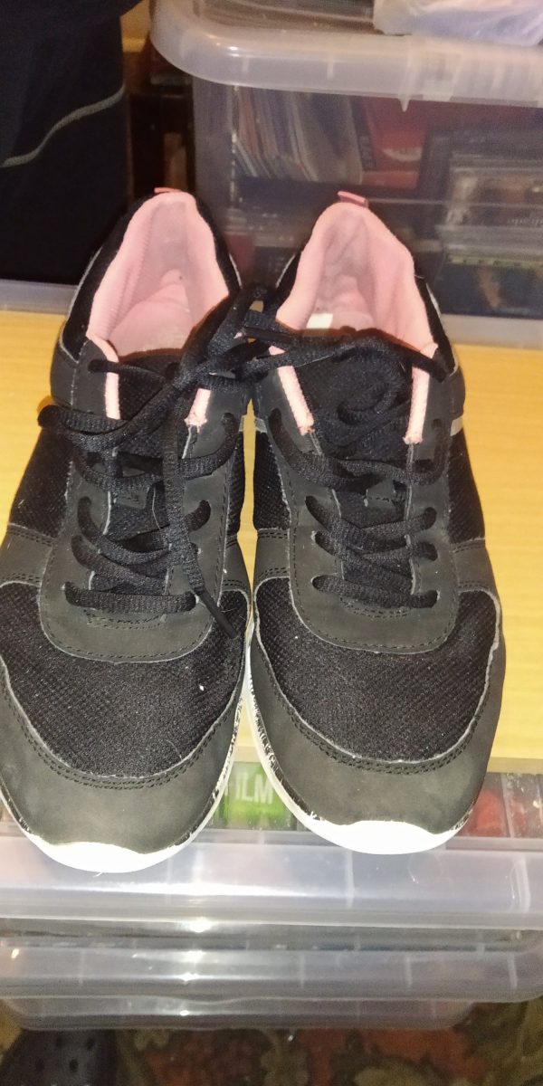F & F Black And White Active Trainers Size 7