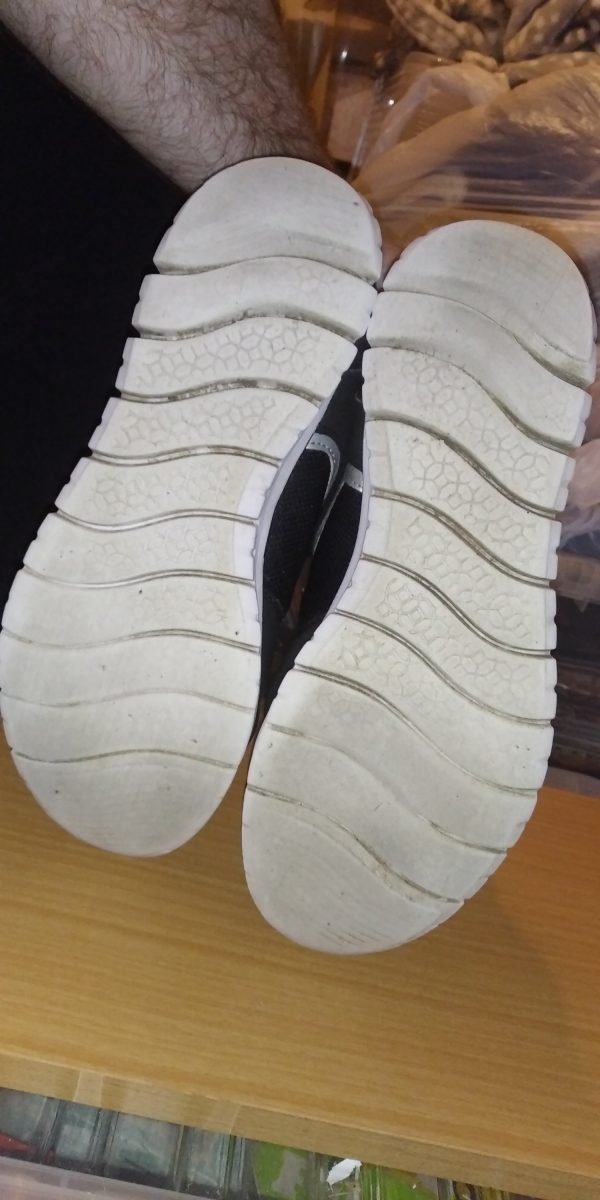 F & F Black And White Active Trainers Size 7 - Image 4