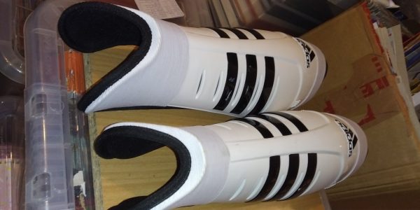 Adidas Size Large used Press Fit Shin Guards - Image 8