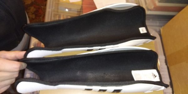 Adidas Size Large used Press Fit Shin Guards - Image 3