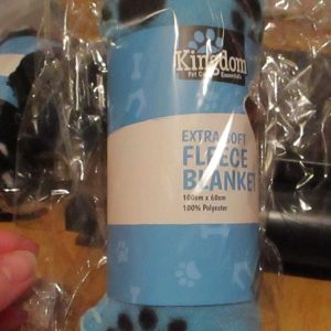 Blue Paw Print Patterned - 100cm x 60cm Extra Soft Fleece Blanket for Cats / Dogs - Kingdom Pet Care Essentials