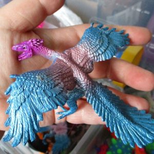 Utahraptor Dinosaur Figure - Hoot