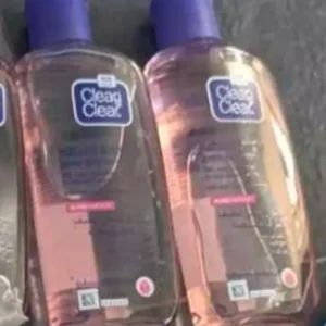 2 x Clean & Clear Face Wash - gentle hydrating daily wash 100ml