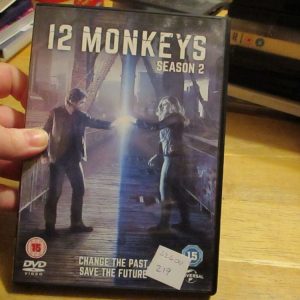 12 Monkeys Season 2 - DVD - LN Disc - VGC Case - Pal (S2400217)