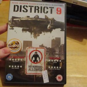 District 9 - DVD - FP Disc - VGC Case - Pal (S2400363)