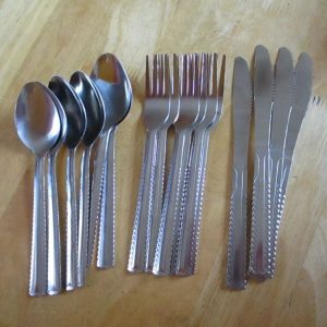 16pc Ex Display Knife Fork Spoon Cutlery Set Clearance