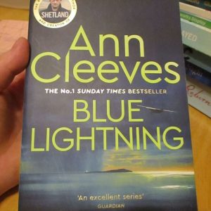 Ann Cleaves - Blue Lightning - Paperback