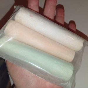 3 Piece Chunky Chalks Set - White Green Peach (ES)