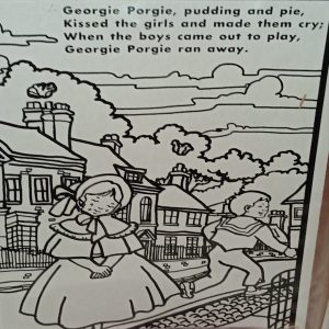 Georgie Porgie Nursery Rhyme Mini Colouring Board +3 Wax Crayons (Pink Green Yellow)