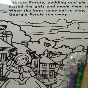 Georgie Porgie Nursery Rhyme Mini Colouring Board +3 Wax Crayons (Purple Green Yellow)